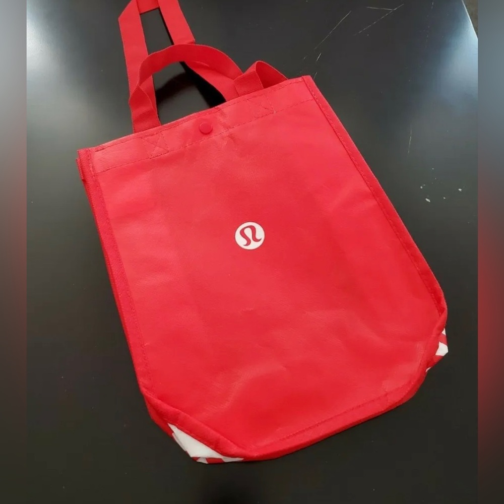 COPY - Lululemon Reisable tote bag